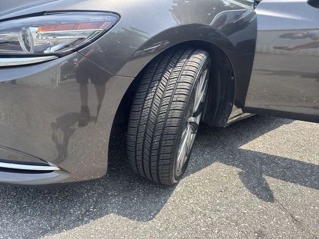 Used 2018 Silver Mazda Grand Touring Reserve image 32