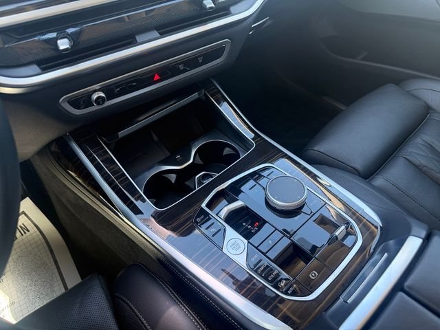 Used 2025 Black BMW xDrive40i image 24