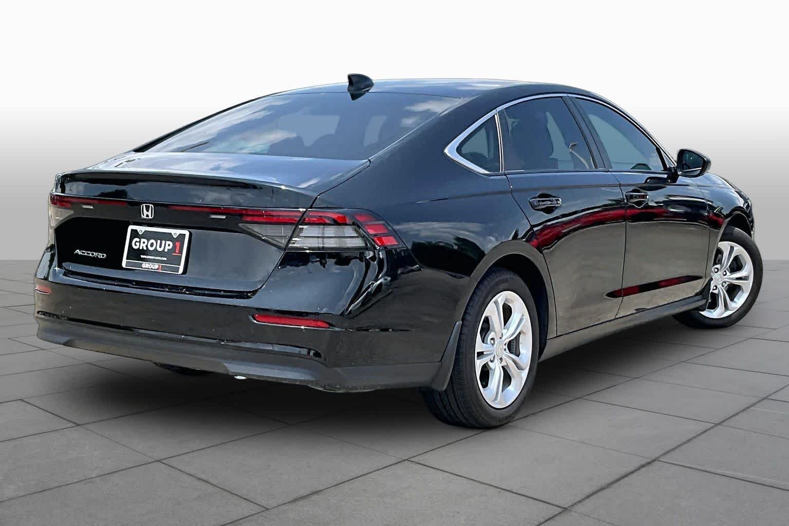 Used 2025 Crystal Black Pearl Honda LX image 11