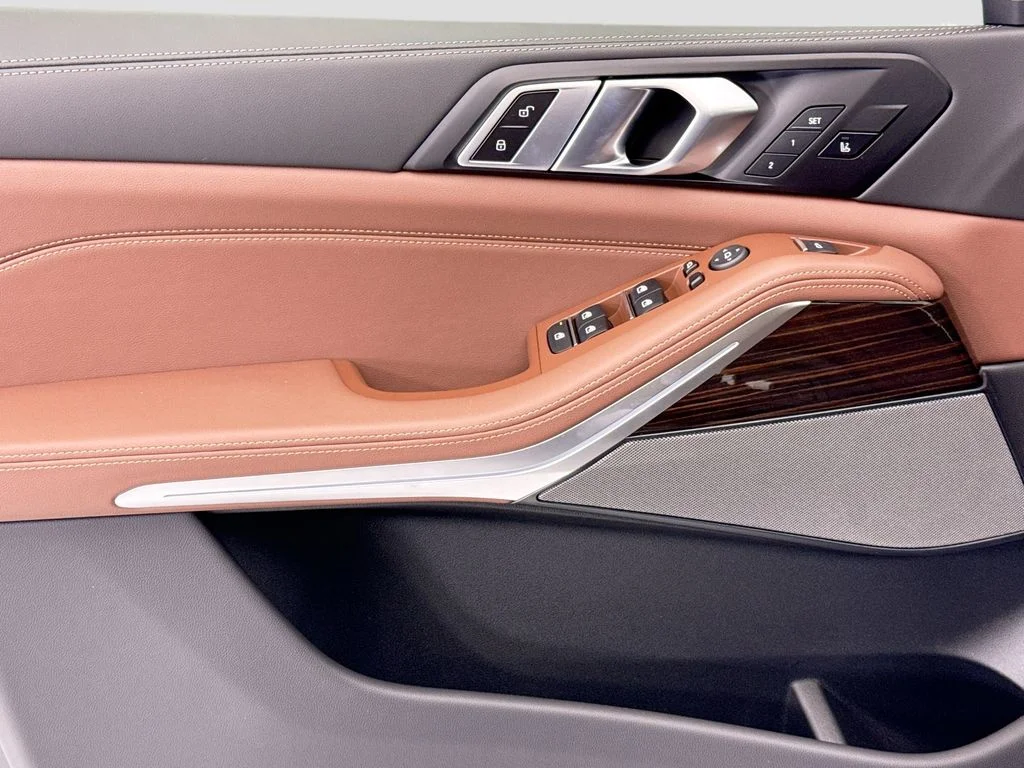 New 2026 Gray BMW xDrive40i image 22