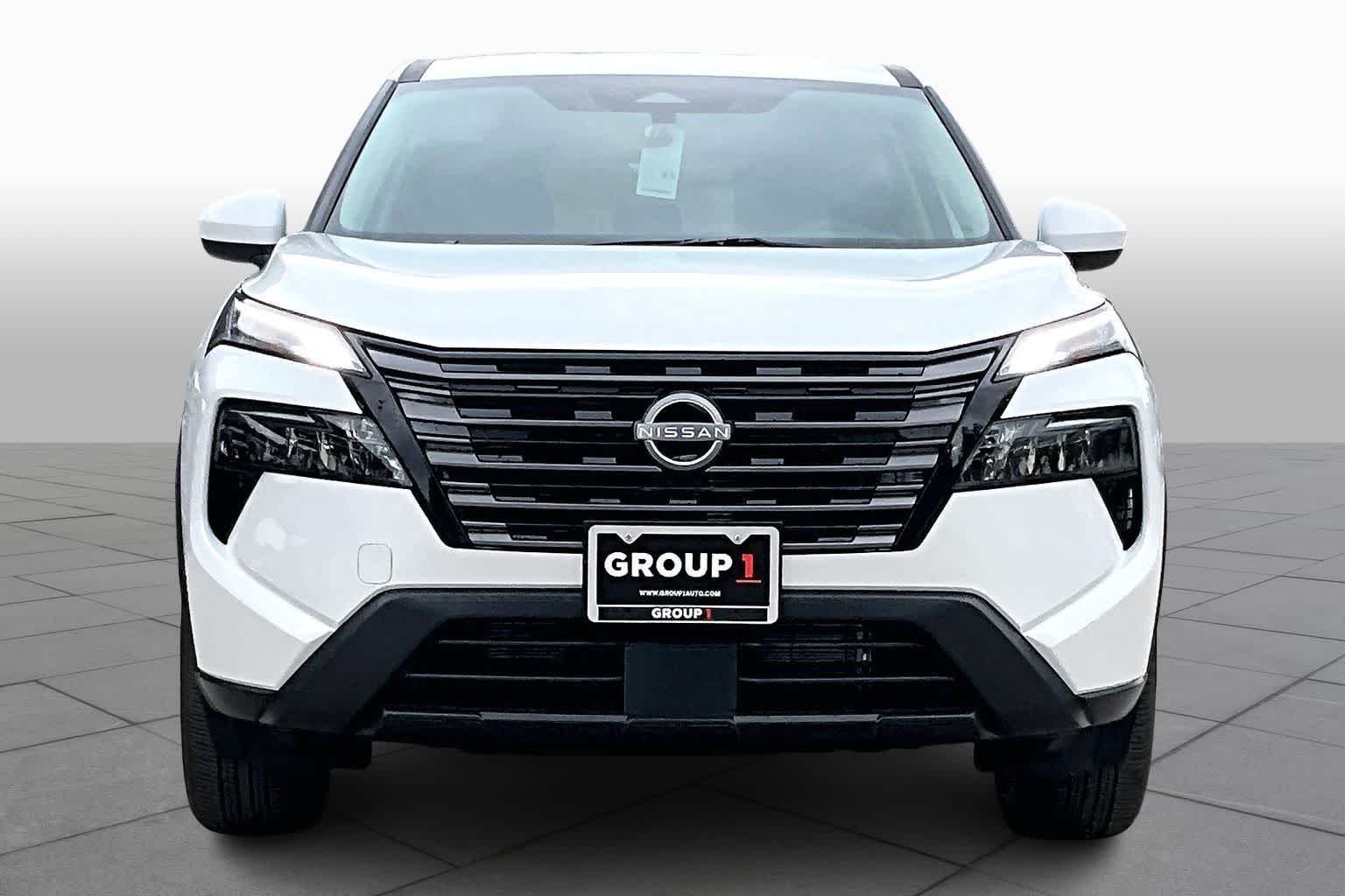 New 2026 Everest White Pearl TriCoat Nissan SV image 3