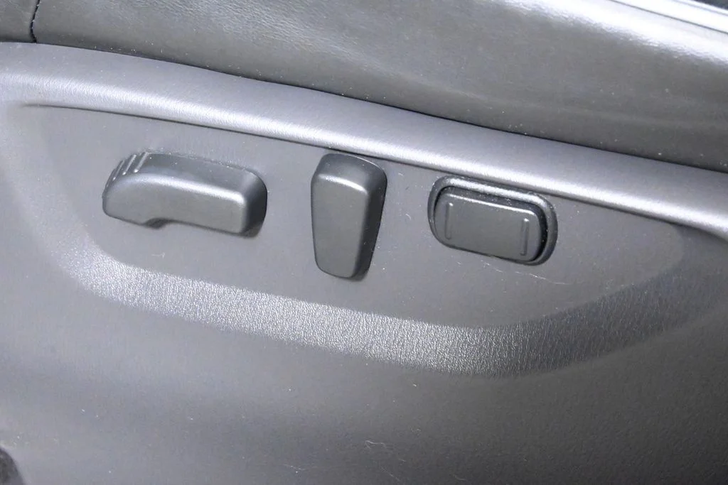 Certified Used 2023 Gray INFINITI Premium Select image 28