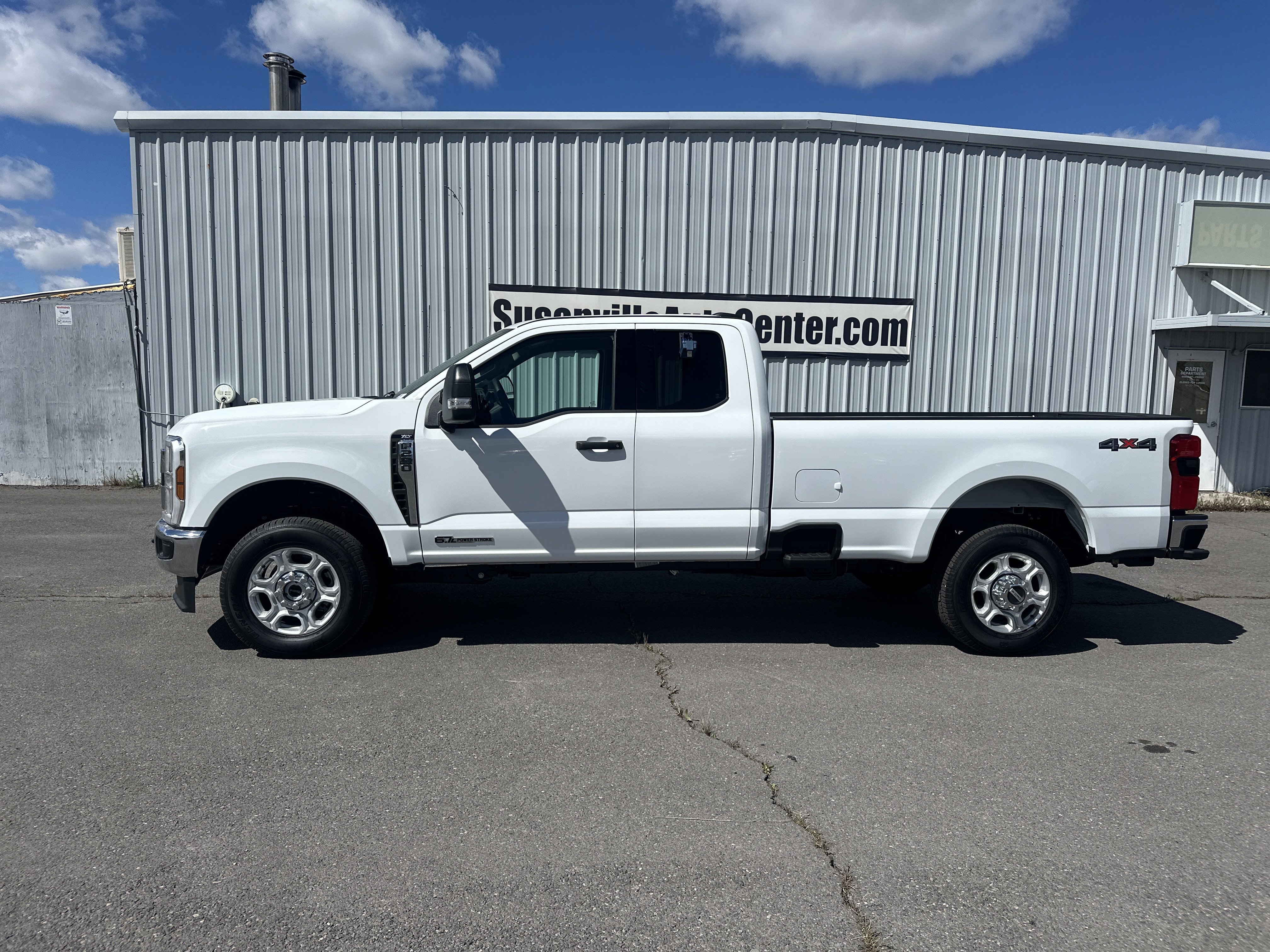 2026 Ford F-250 Super Duty XLT - Photo 2