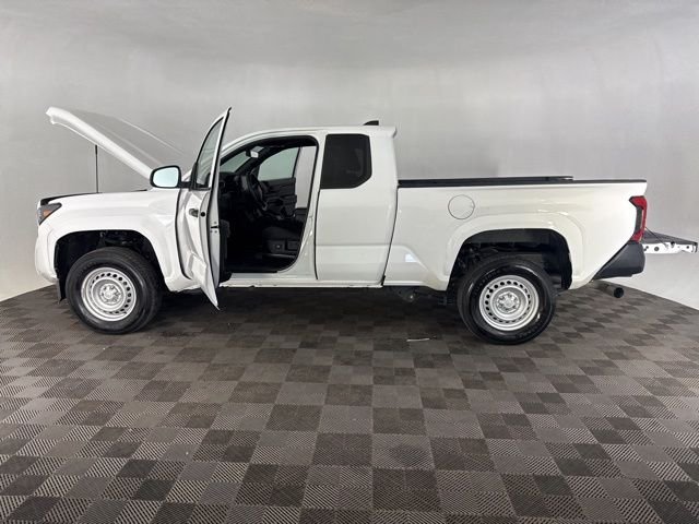 Used 2025 White Toyota SR image 9