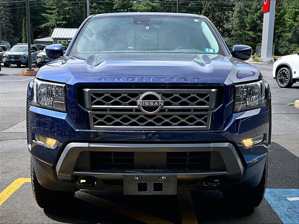 Used 2022 Blue Nissan SV image 2
