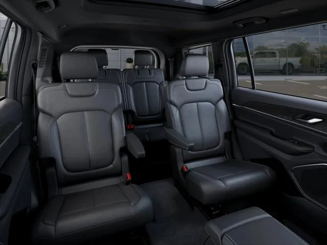 New 2026 Bright White Clear-Coat Exterior Paint Jeep Limited image 15