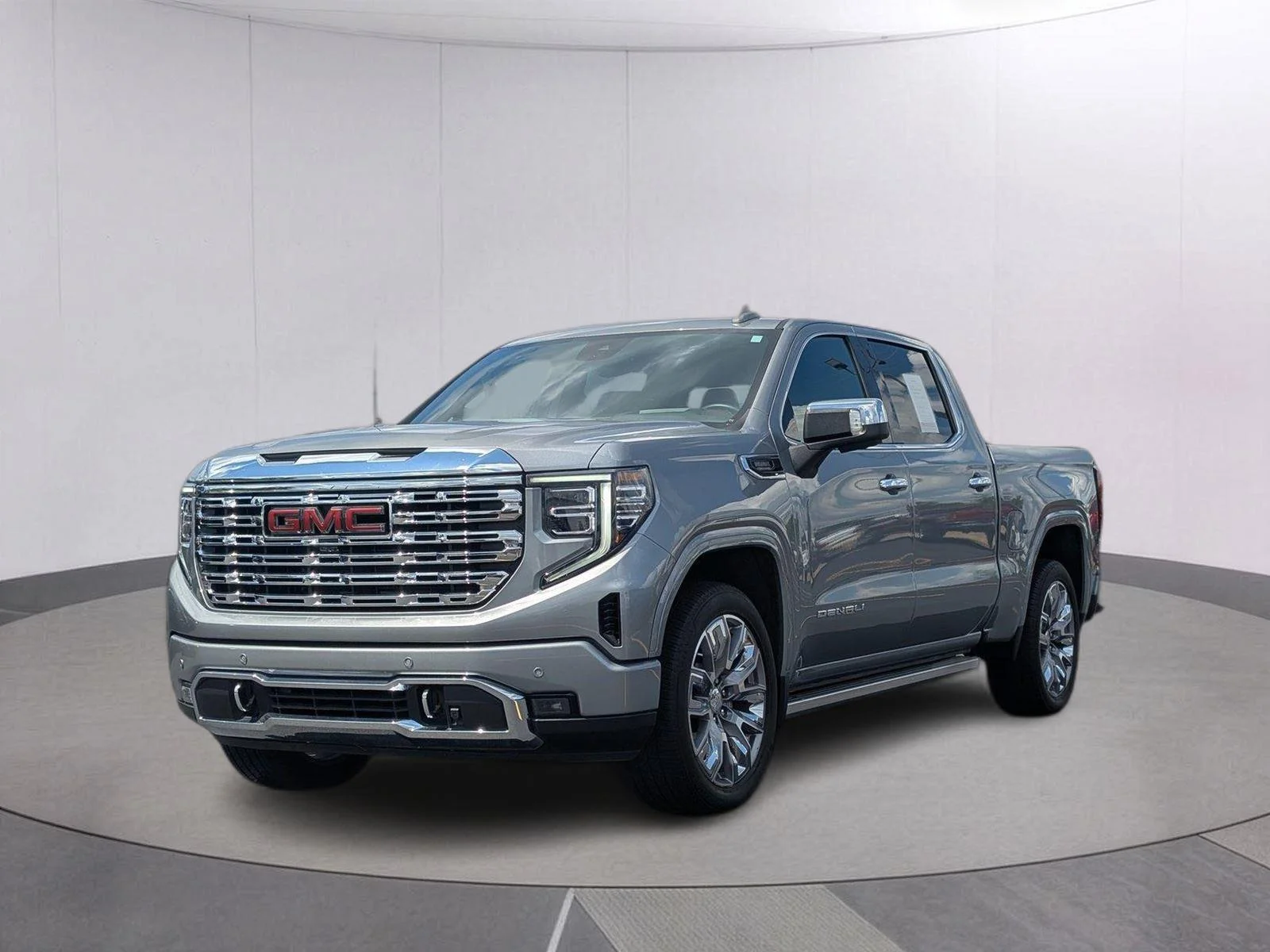 Used 2024 Sterling Metallic GMC Denali image 1