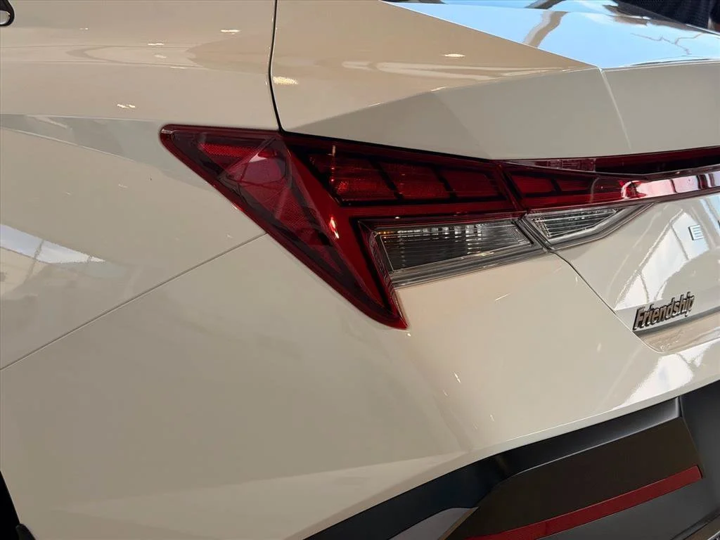Used 2026 White Hyundai Limited image 5