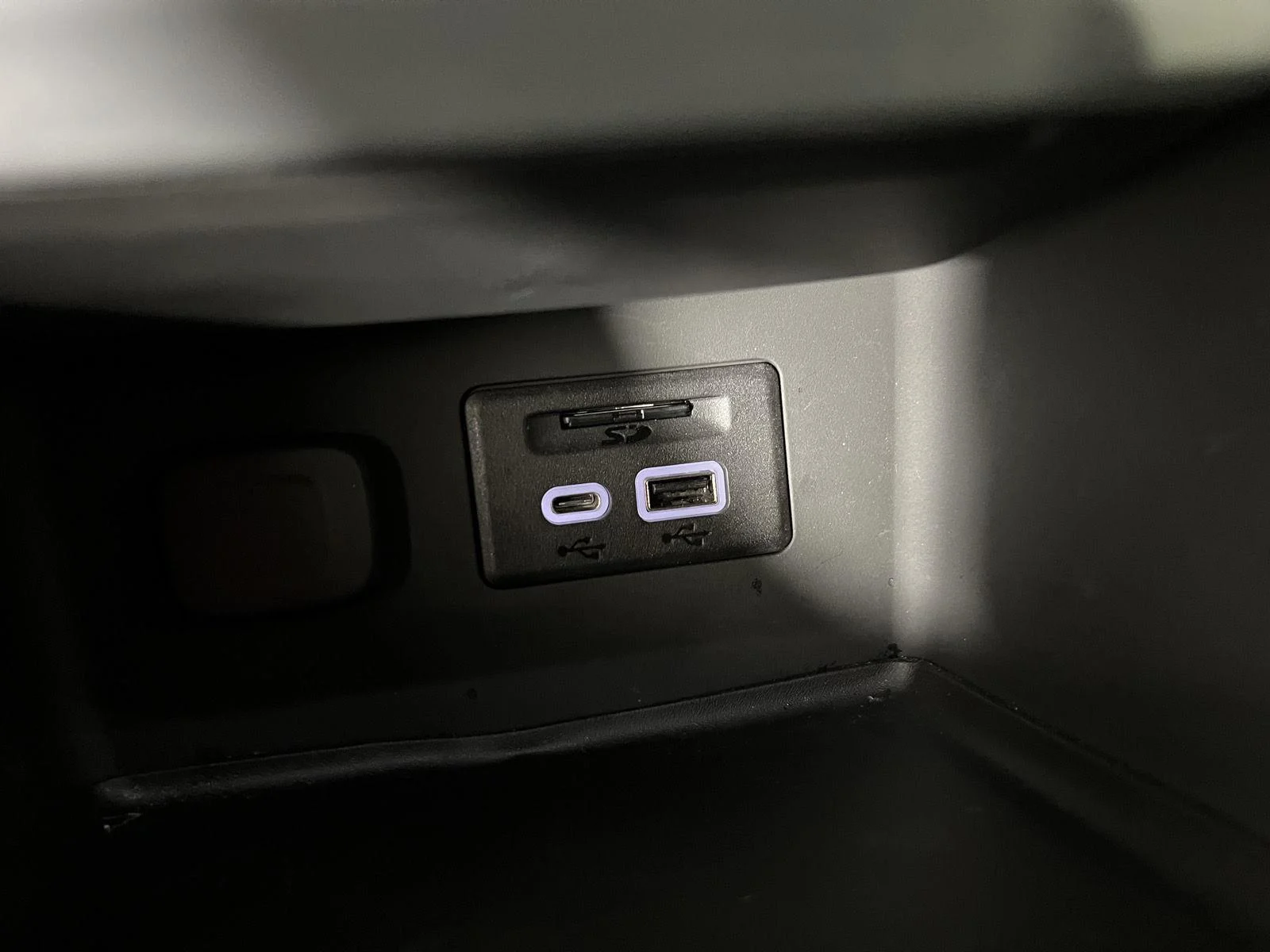 Used 2023 STERLING METALLIC GMC SLT image 31