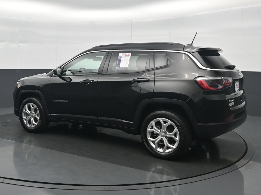 Used 2024 Black Jeep Latitude image 4