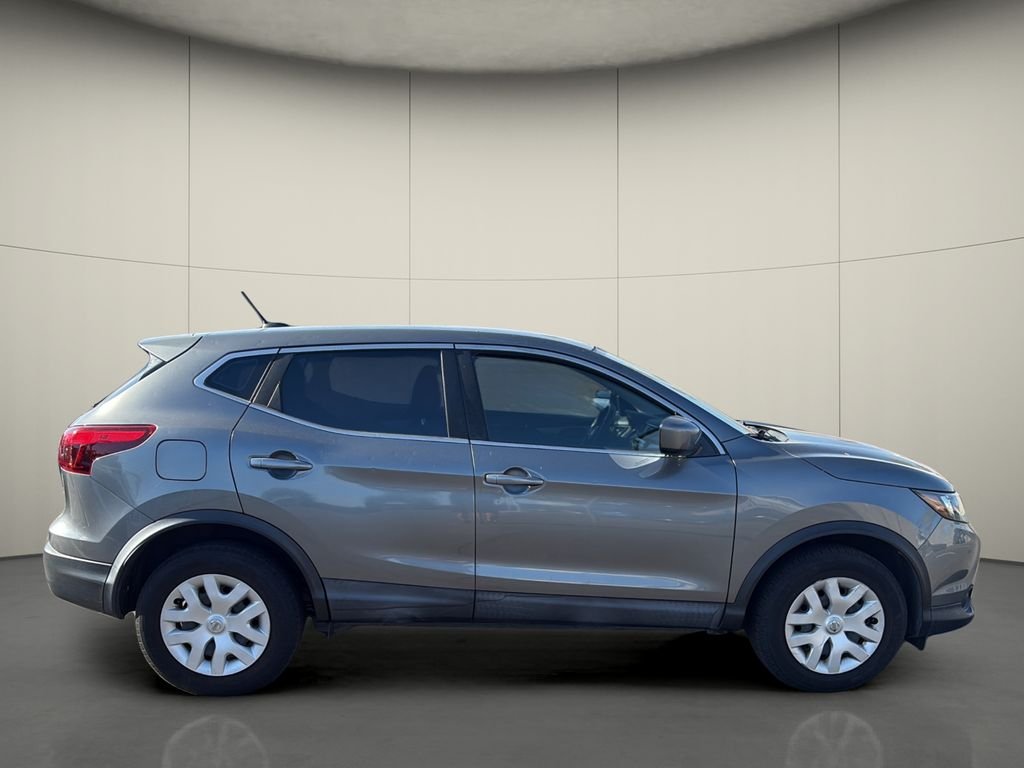 Used 2019 Gray Nissan S image 8