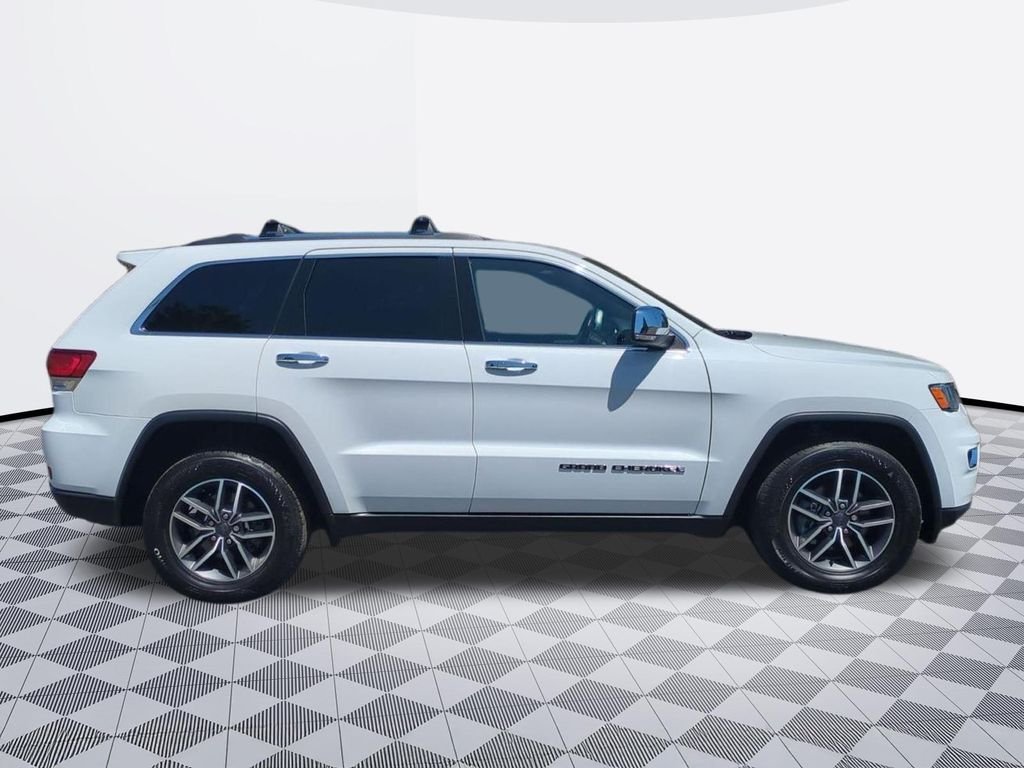 Used 2020 Bright White Clearcoat Jeep Limited image 6