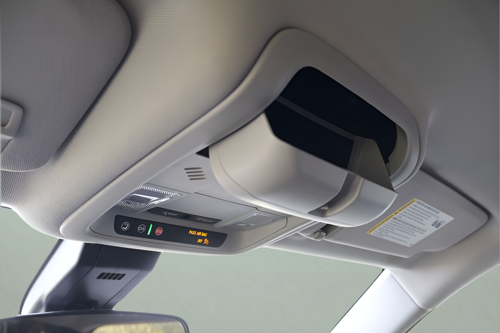 Used 2024 Gray Chevrolet LT image 26