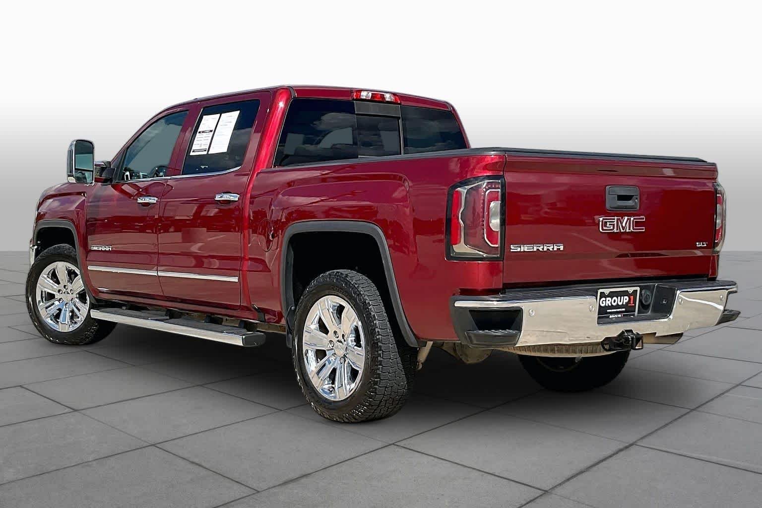 Used 2018 RED QUARTZ TINTCOAT GMC SLT image 12