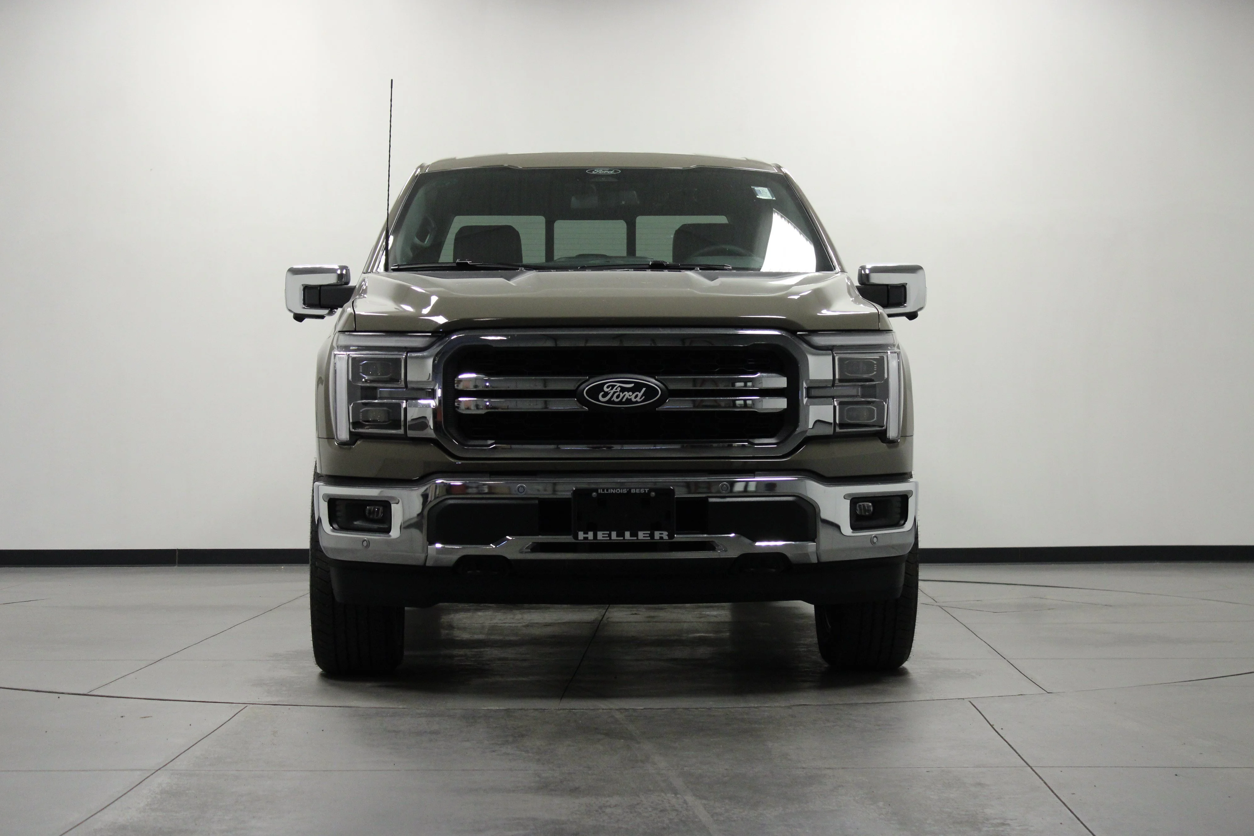 New 2026 Marsh Gray Ford Lariat® image 9