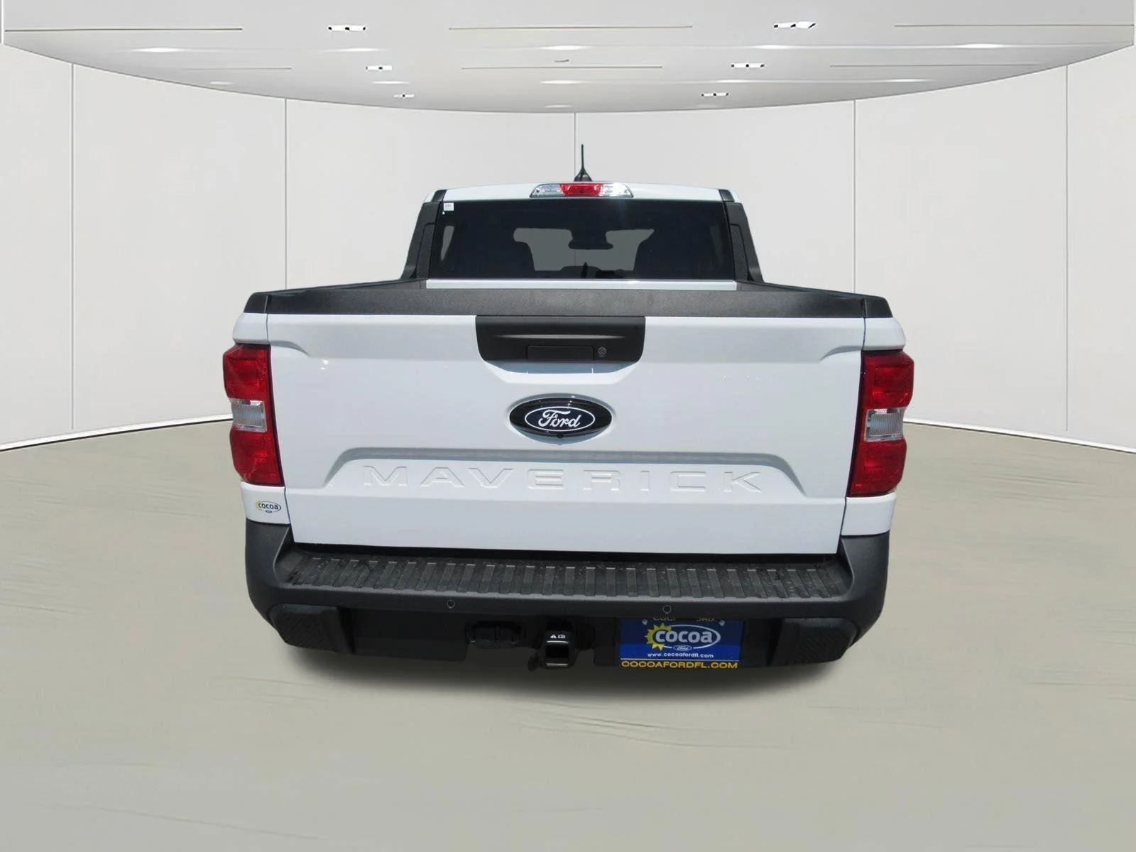 New 2026 Oxford White Ford XLT image 6