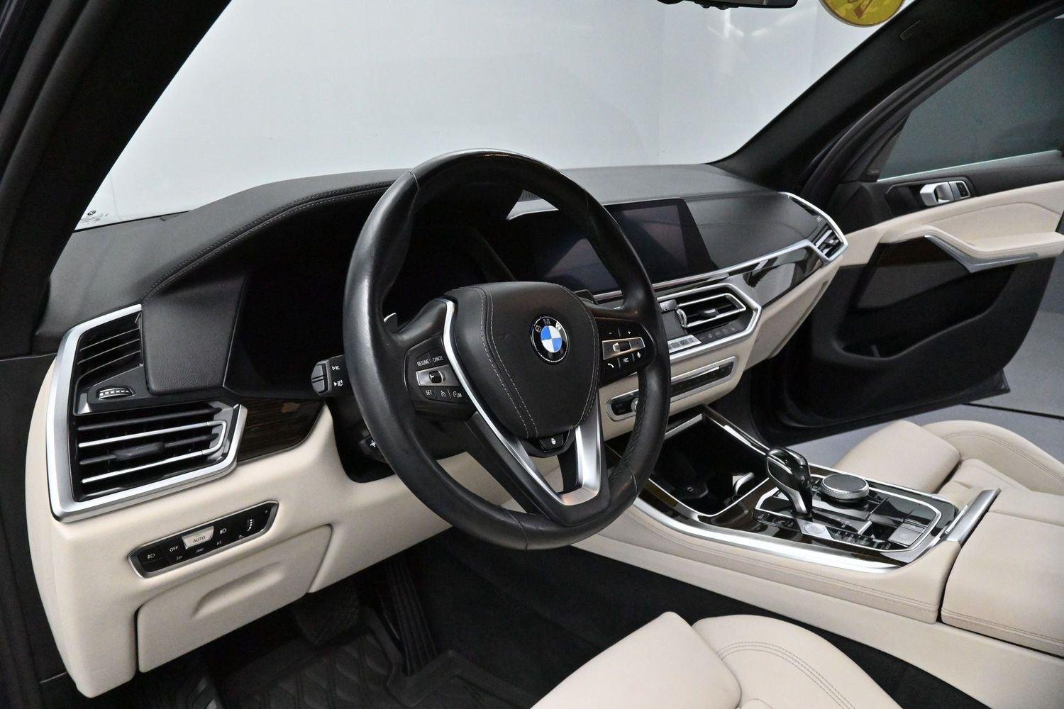Used 2019 Arctic Gray Metallic BMW xDrive40i image 20