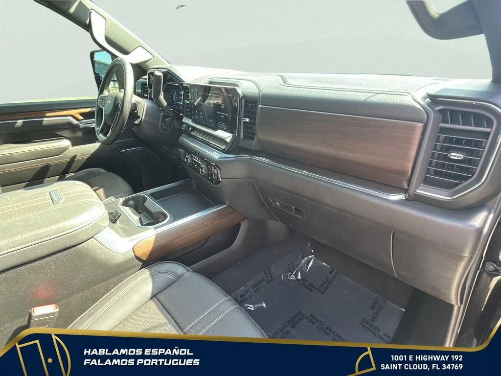 Used 2024 Black Chevrolet High Country image 39