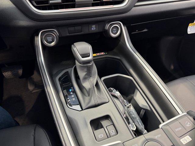 Certified Used 2026 WIND CHILL PEARL Toyota  image 43
