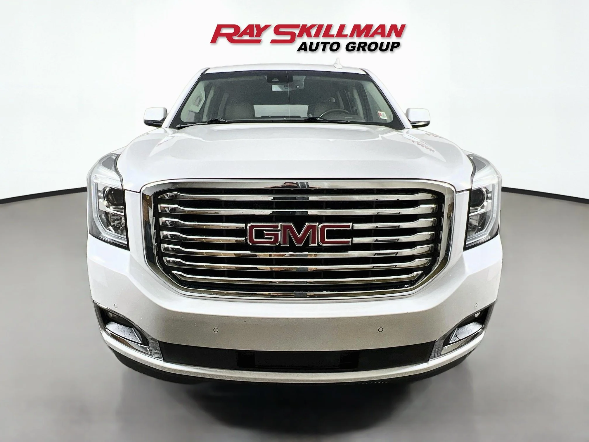 Used 2020 White Frost Tricoat GMC SLT image 2