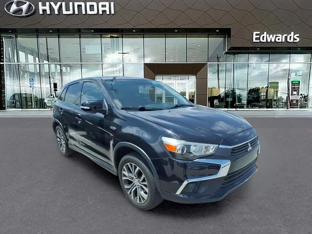 Used 2017 Black Mitsubishi 2.0 ES image 5