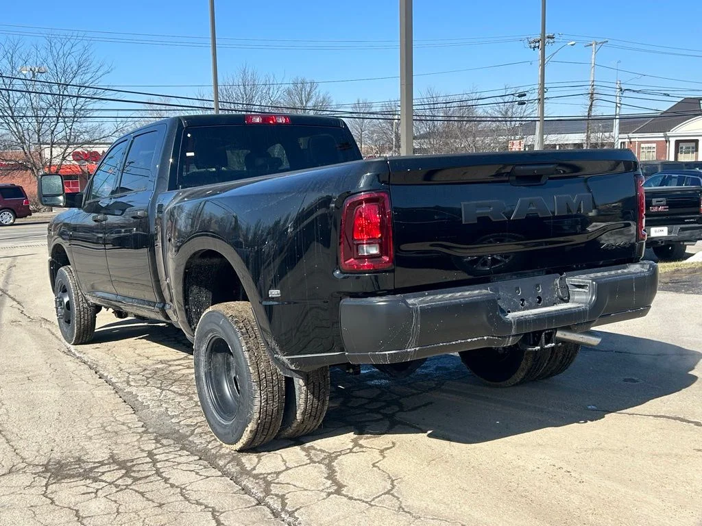 2026 RAM 3500 Tradesman - Photo 9