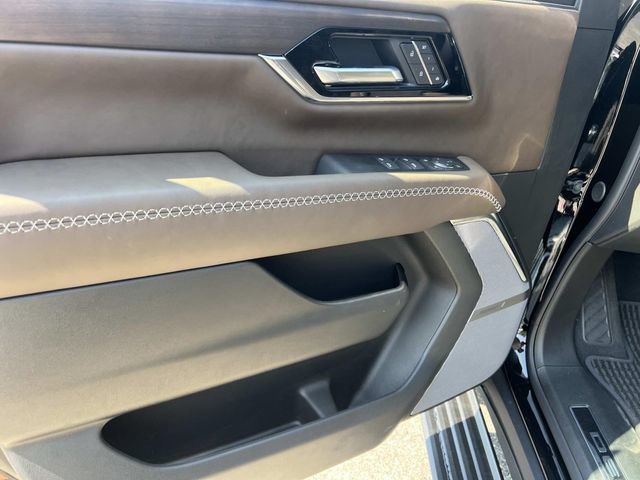 2026 GMC Yukon XL Denali Ultimate - Photo 15