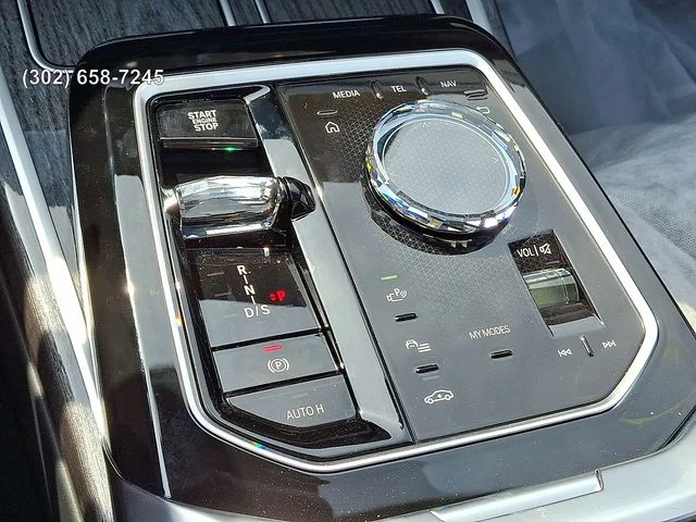 2026 BMW 7 Series 750e - Photo 14
