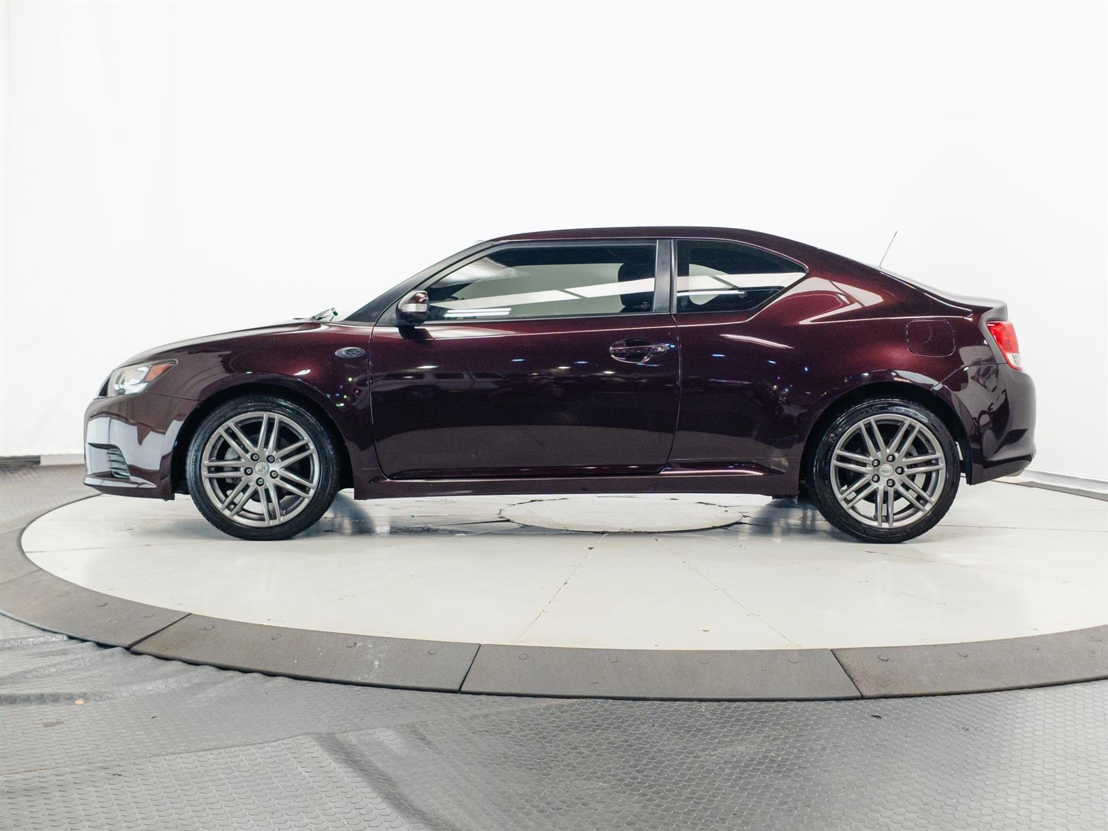 Used 2013 Red Scion Base image 7