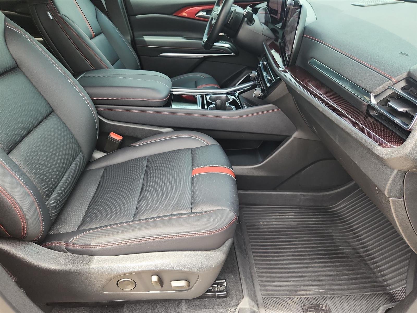 Used 2025 Sterling Gray Metallic Chevrolet RS image 29