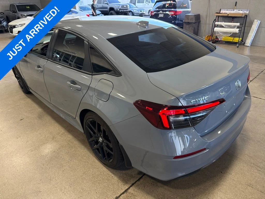 Certified Used 2025 Urban Gray Pearl Honda Sport image 4