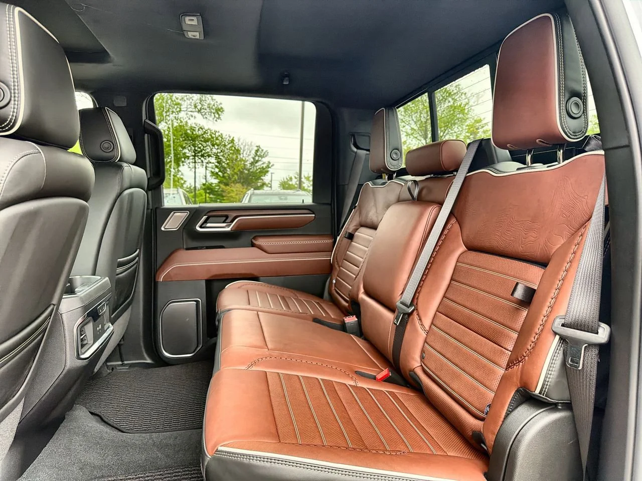 New 2026 Sterling Metallic GMC Denali Ultimate image 20