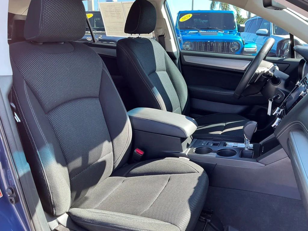 Used 2019 Blue Subaru 2.5i Premium image 42