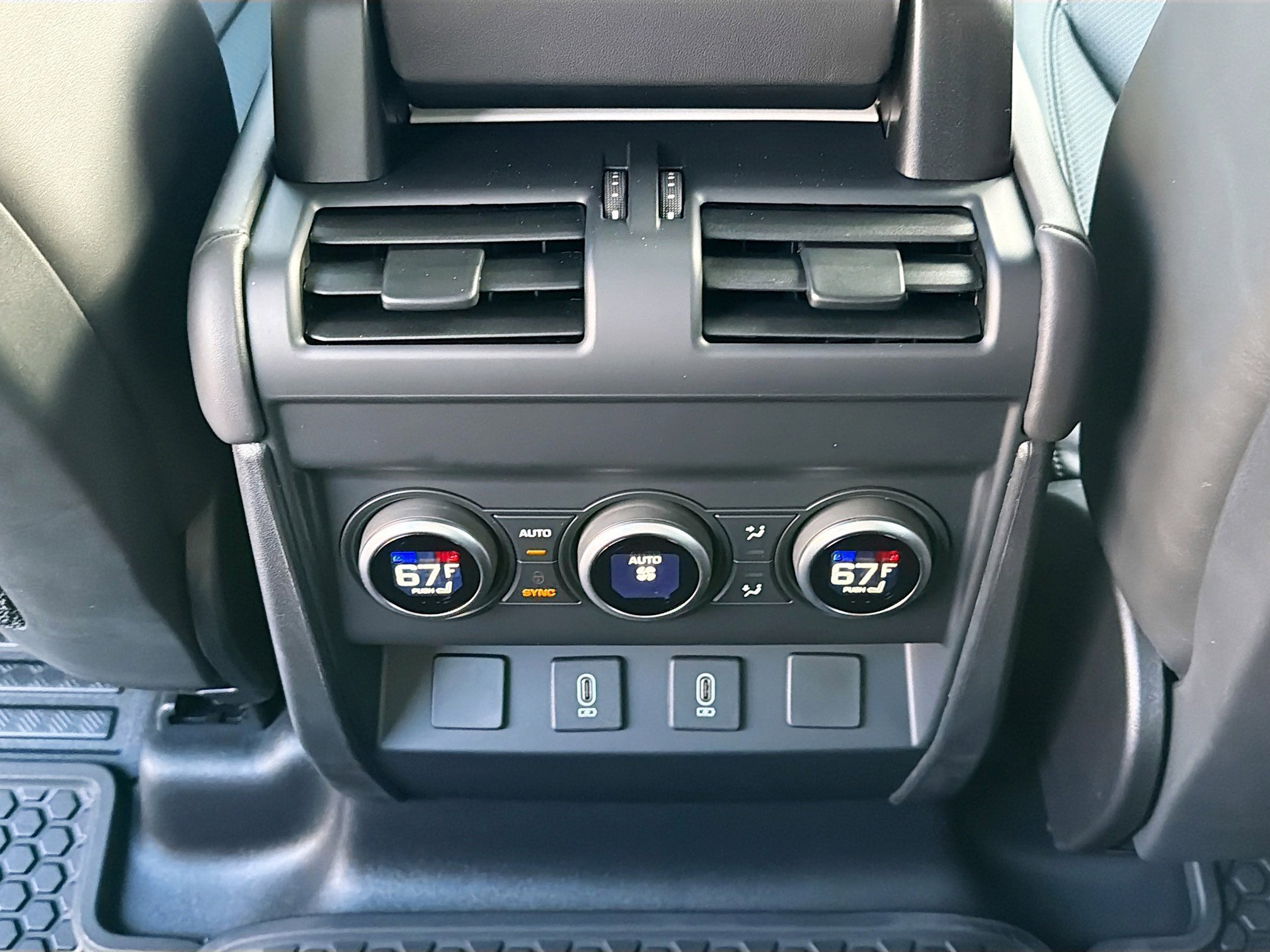 New 2026 Fuji White Land Rover X-Dynamic SE image 19