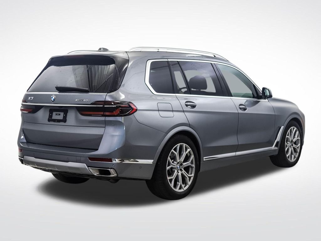 Used 2024 Gray Metallic BMW xDrive40i image 5