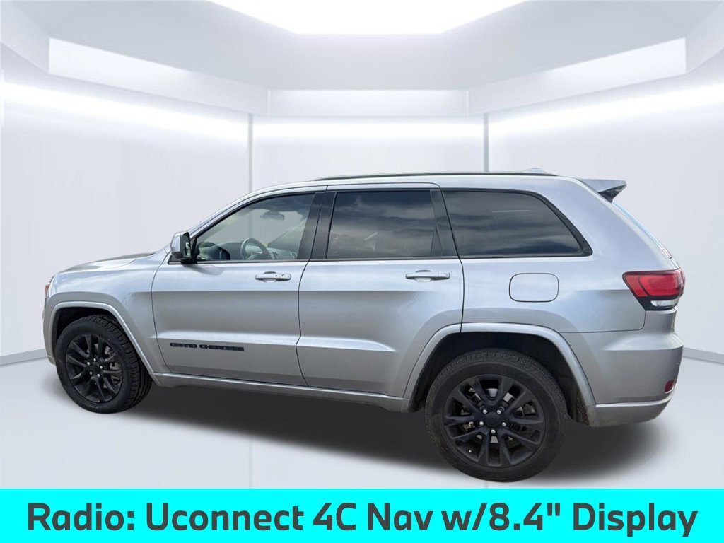 Used 2021 Silver Jeep Laredo X image 18