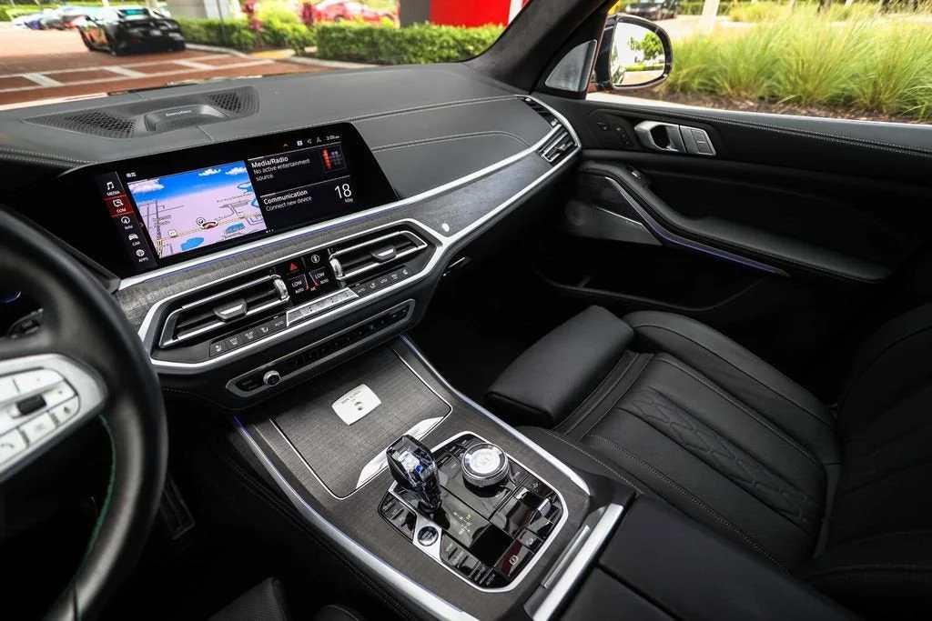 Used 2021 Tanzanite Blue II Metallic BMW ALPINA XB7 image 33