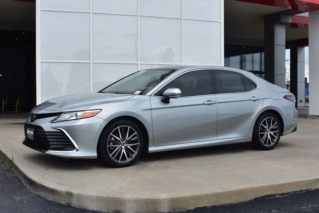 Used 2023 Silver Toyota XLE image 2