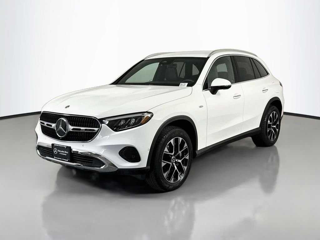 Used 2025 White Mercedes-Benz GLC 350e image 3