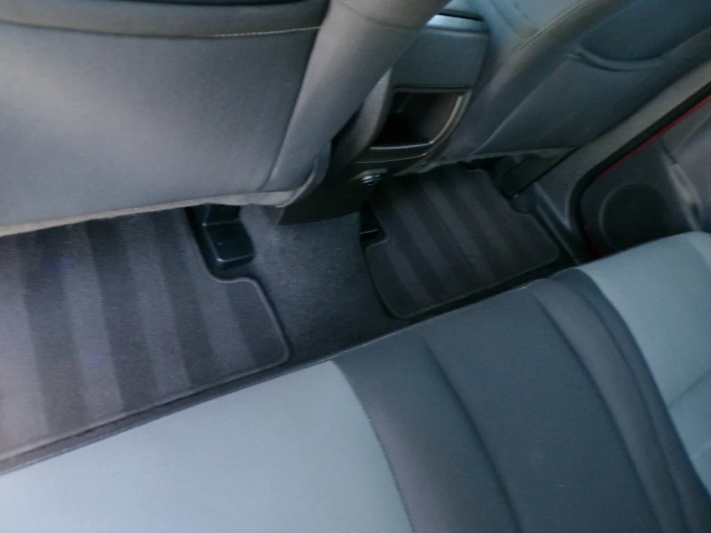 Used 2016 Sunset Ford SE image 13