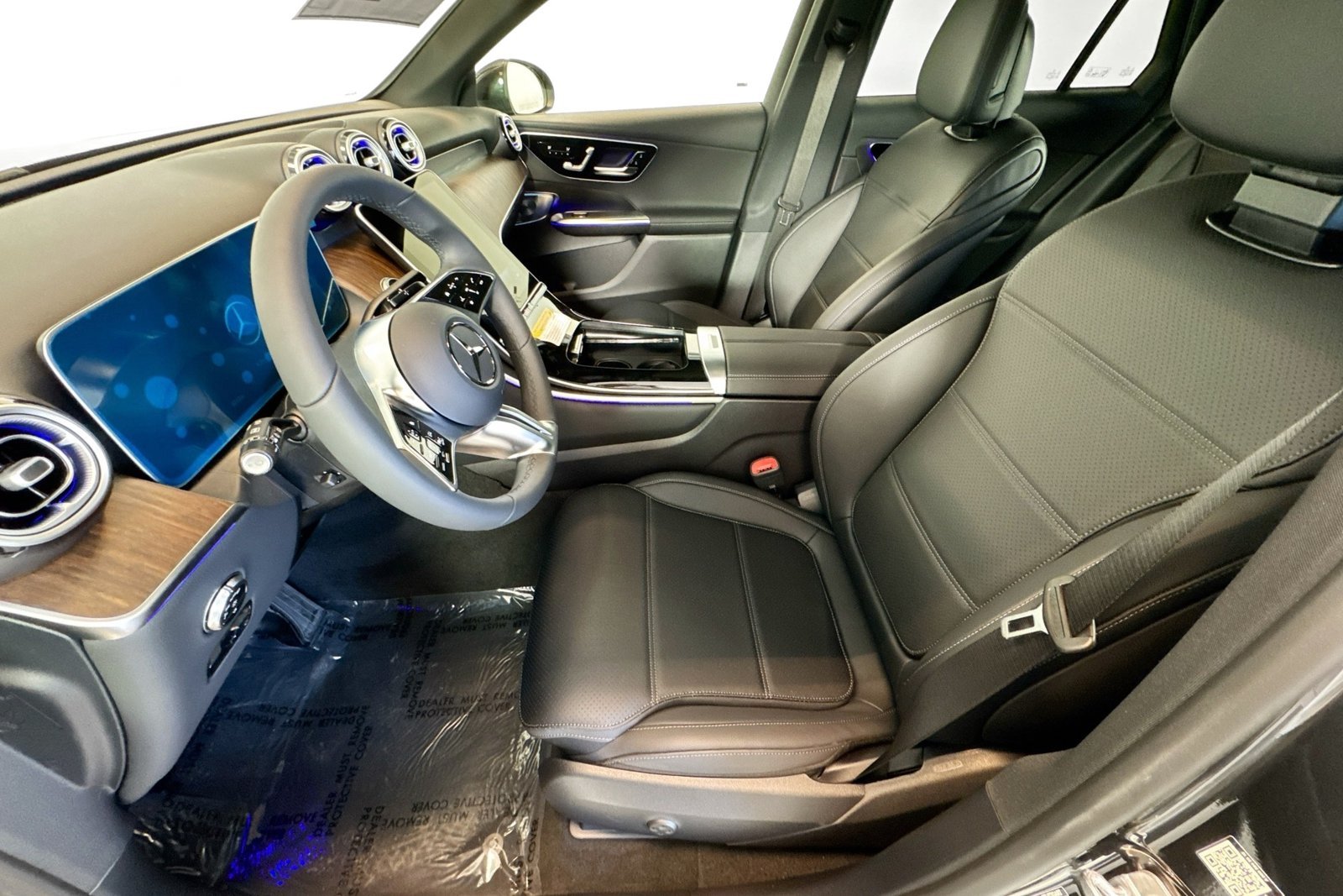 New 2026 Graphite Grey Metallic Mercedes-Benz GLC 300 image 18