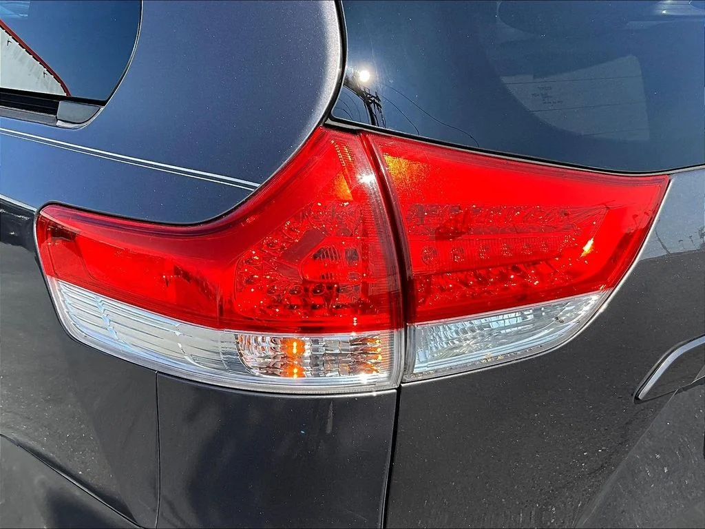 Used 2012 Gray Toyota XLE image 23
