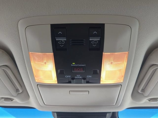 Used 2020 Black Lexus 460 image 22