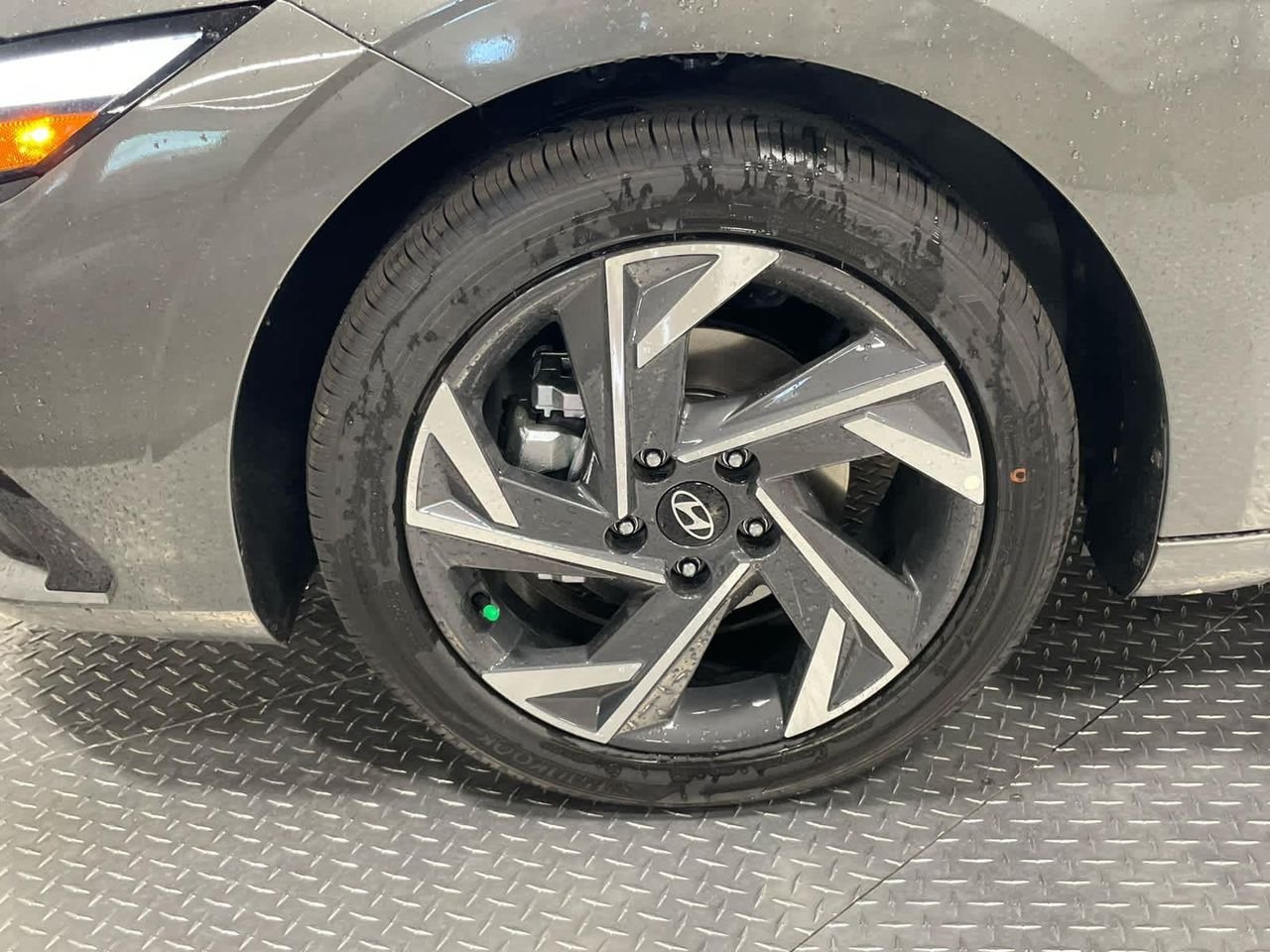 New 2026 Amazon Gray Hyundai Limited image 59