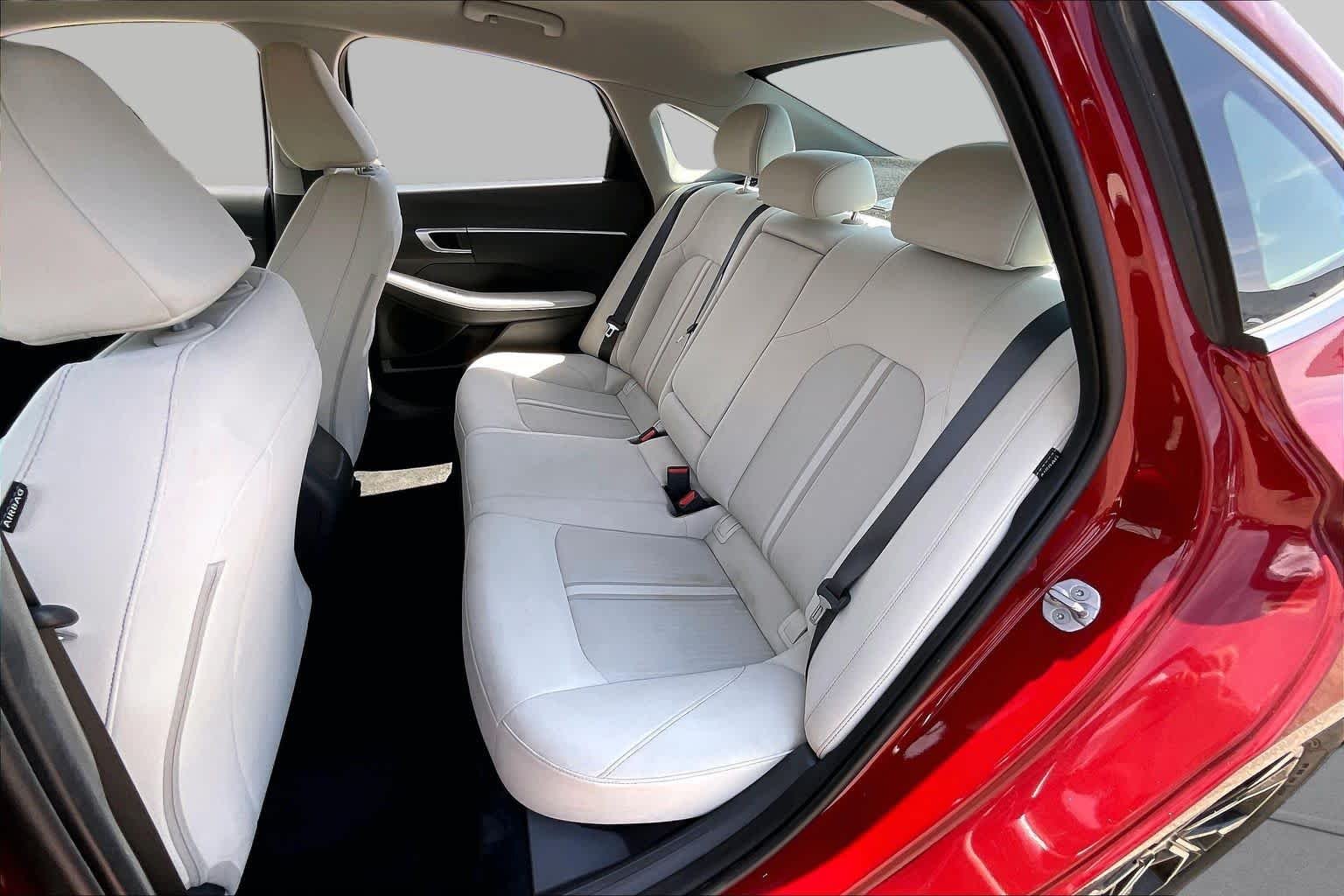 Used 2024 Ultimate red Hyundai SEL image 19