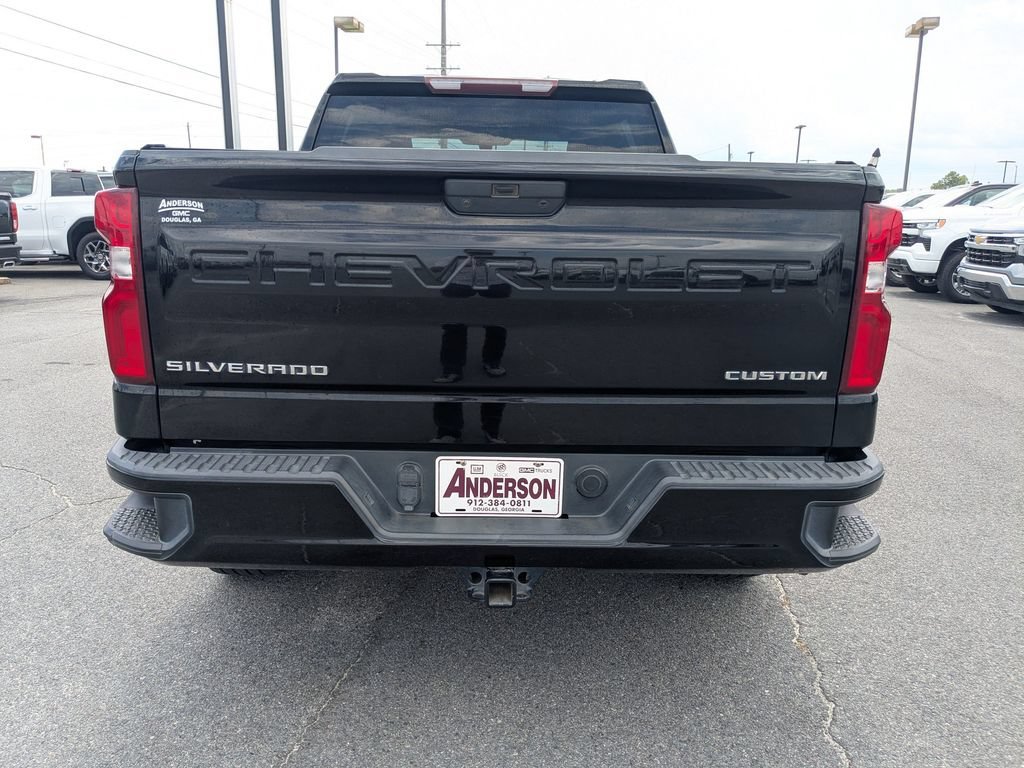 Used 2020 BLACK Chevrolet Custom image 5