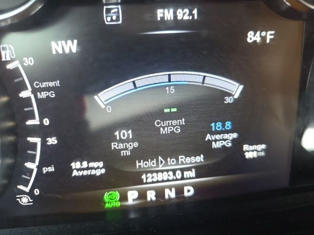 Used 2018 Brilliant Black Crystal Pearlcoat Ram Laramie image 17