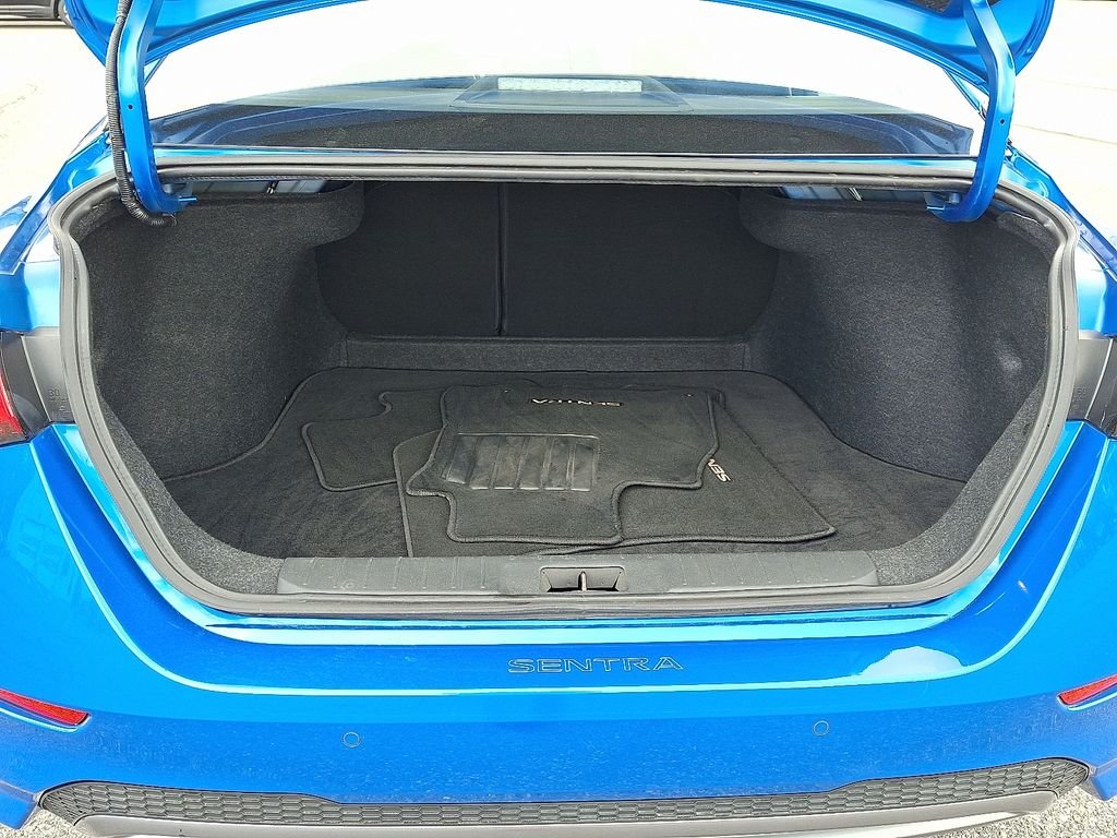 Used 2022 Blue Nissan SR image 27