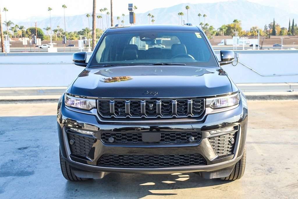 New 2026 Diamond Black Jeep 85th Anniversary Edition image 3