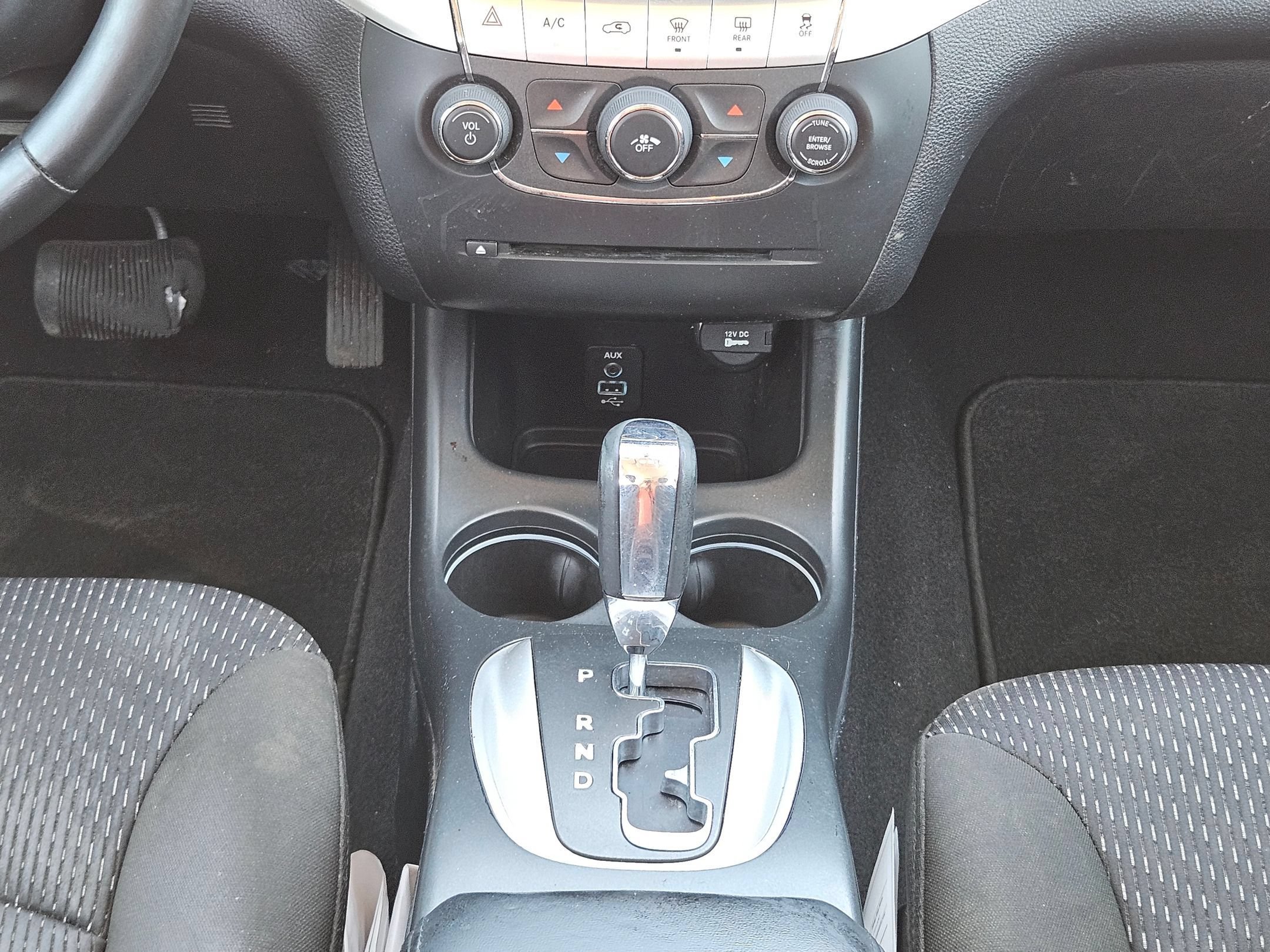 Used 2020 Granite Pearlcoat Dodge SE Value image 18